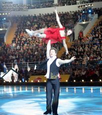 Мария Петрова и Алексей Тихонов  на гала-концерте Ледниковый Период - фото