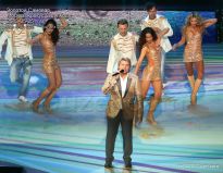 Николай Басков на сцене Крокус Сити Холла - фото