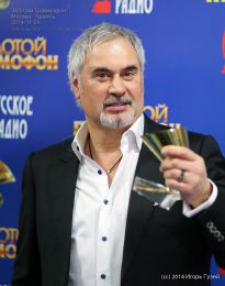 Валерий Меладзе с Золотым Граммофоном - фото